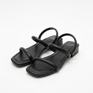 Like New a new day Black Strappy Sandals